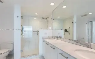 Propiedad en alquiler con 2 habitaciones y 2 baños en Miami