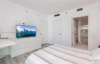 Propiedad en alquiler con 2 habitaciones y 2 baños en Miami