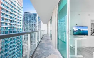 Propiedad en alquiler con 2 habitaciones y 2 baños en Miami