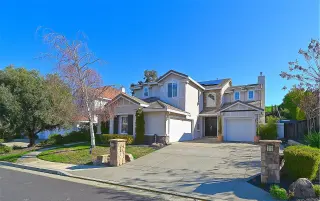 Propiedad en alquiler con 5 habitaciones y 3 baños en Concord