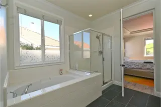 Propiedad en alquiler con 5 habitaciones y 3 baños en Concord