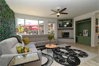 Propiedad en alquiler con 5 habitaciones y 3 baños en Concord