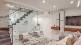 Propiedad en alquiler con 3 habitaciones y 3.5 baños en Miami