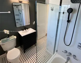 Propiedad en alquiler con 3 habitaciones y 1 baño en Biscayne Park