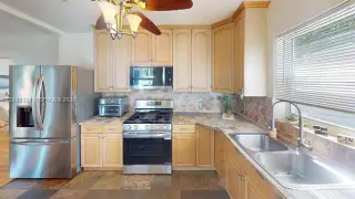 Propiedad en alquiler con 3 habitaciones y 1 baño en Biscayne Park