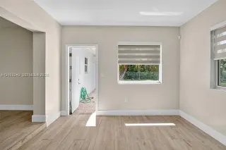 Propiedad en alquiler con 3 habitaciones y 2 baños en el sur de Miami