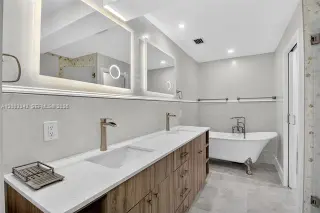 Propiedad en alquiler con 3 habitaciones y 2 baños en el sur de Miami