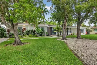 Propiedad en alquiler con 3 habitaciones y 2 baños en el sur de Miami