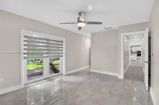 Propiedad en alquiler con 3 habitaciones y 2 baños en el sur de Miami