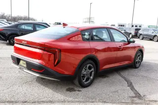 2025 Kia K4 LXS FWD