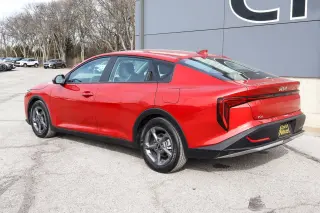2025 Kia K4 LXS FWD