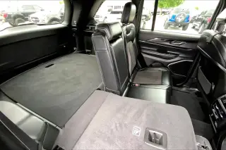 Jeep Grand Cherokee 2022 4x4 Laredo 4dr SUV (midyear release)