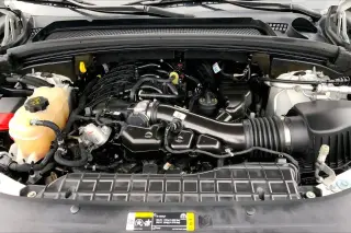 Jeep Grand Cherokee 2022 4x4 Laredo 4dr SUV (midyear release)