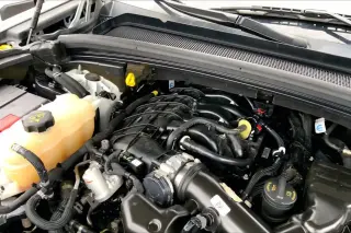 Jeep Grand Cherokee 2022 4x4 Laredo 4dr SUV (midyear release)