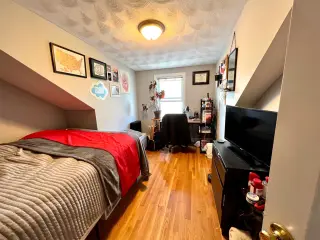 Propiedad en alquiler con 5 habitaciones y 2 baños en Somerville