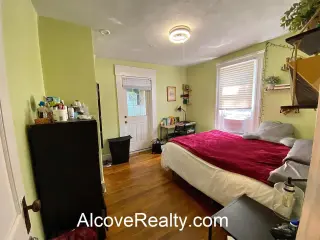 Propiedad en alquiler con 3 habitaciones y 1 baño en Somerville