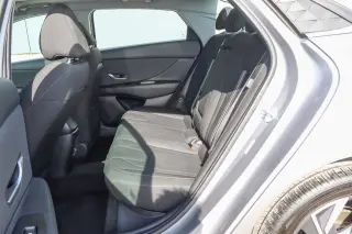 2025 Hyundai Elantra SEL Convenience IVT