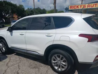 2019 Hyundai Santa Fe SE 2.4L