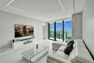 Propiedad en alquiler con 1 dormitorio y 2 baños en Miami