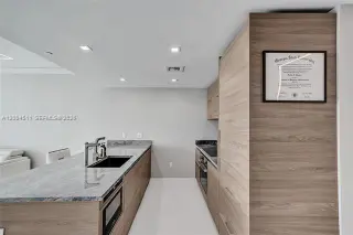 Propiedad en alquiler con 1 dormitorio y 2 baños en Miami