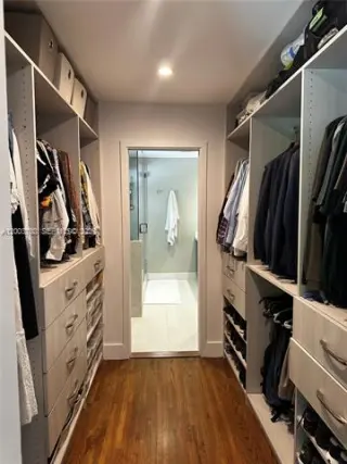 Propiedad en alquiler con 3 habitaciones y 2.5 baños en Coral Gables