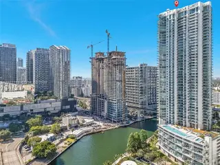 Propiedad en alquiler con 2 habitaciones y 2 baños en Miami
