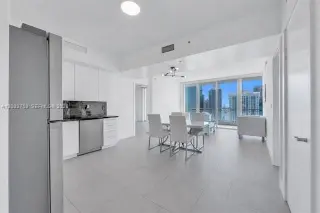 Propiedad en alquiler con 2 habitaciones y 2 baños en Miami
