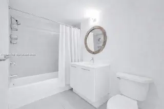 Propiedad en alquiler con 2 habitaciones y 2 baños en Miami