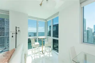 Propiedad en alquiler con 2 habitaciones y 2 baños en Miami