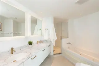 Propiedad en alquiler con 2 habitaciones y 2 baños en Miami