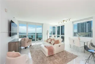 Propiedad en alquiler con 2 habitaciones y 2 baños en Miami