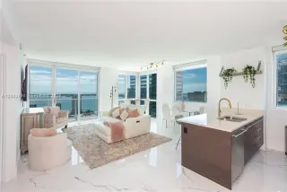 Propiedad en alquiler con 2 habitaciones y 2 baños en Miami