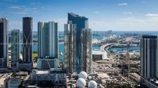 Propiedad en alquiler con 2 habitaciones y 3 baños en Miami
