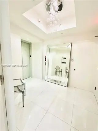 Propiedad en alquiler con 2 habitaciones y 3 baños en Miami