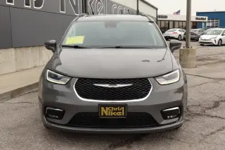 2022 Chrysler Pacifica Touring L FWD