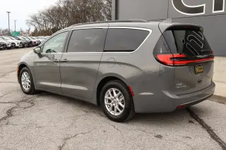 2022 Chrysler Pacifica Touring L FWD