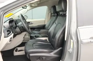 2022 Chrysler Pacifica Touring L FWD