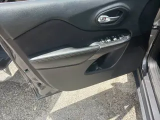 2015 Jeep Cherokee Altitude