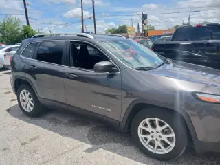 2015 Jeep Cherokee Altitude