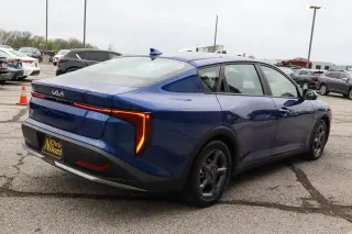 2025 Kia K4 LXS FWD