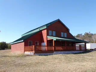 Propiedad en alquiler con 3 habitaciones y 2 baños en Kempner