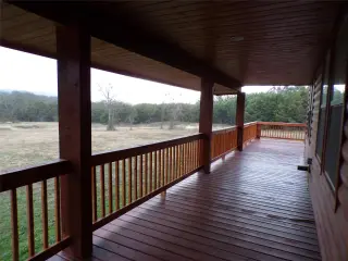 Propiedad en alquiler con 3 habitaciones y 2 baños en Kempner