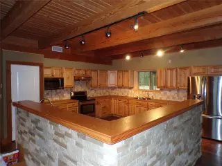 Propiedad en alquiler con 3 habitaciones y 2 baños en Kempner