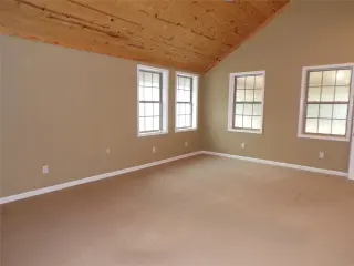 Propiedad en alquiler con 3 habitaciones y 2 baños en Kempner