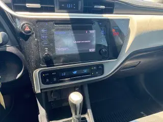 Toyota Corolla 2019 SE 4dr Sedan 6M