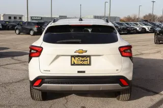 2025 Chevrolet Trax FWD 4dr LT