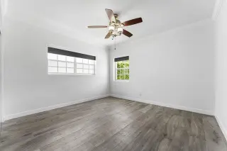 Propiedad en alquiler con 3 habitaciones y 3 baños en Surfside