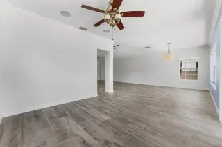 Propiedad en alquiler con 3 habitaciones y 3 baños en Surfside