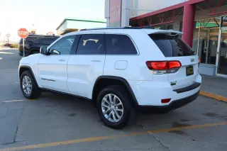 2021 Jeep Grand Cherokee Laredo X 4x4