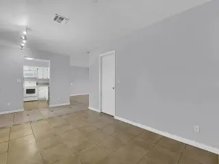 Propiedad en alquiler con 2 habitaciones y 1 baño en Cape Coral